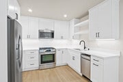 Kitchen - 15962 S Myrtle Ave Apartments Unit 7