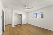 Photo - 1339 W 109th St Townhome