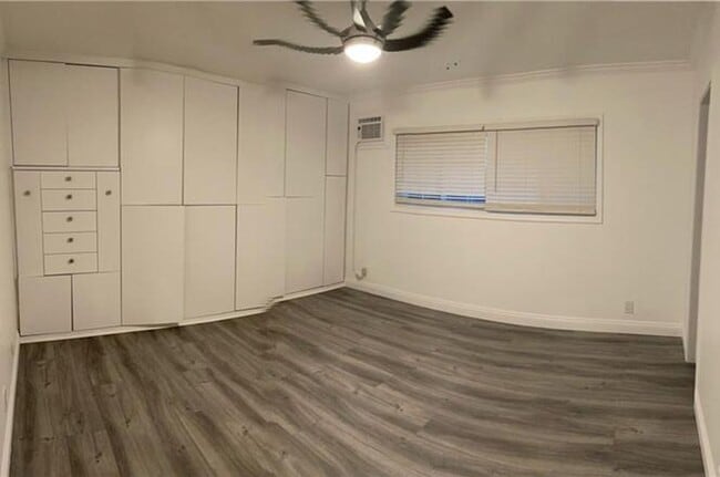 Photo - Beautiful Modern Belmont Shore Home Unit a