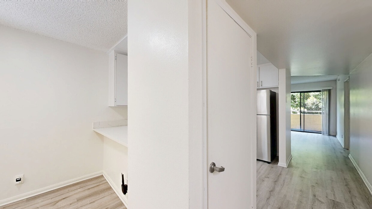 3D Tour - 2724 Abbot Kinney Blvd. Apartments