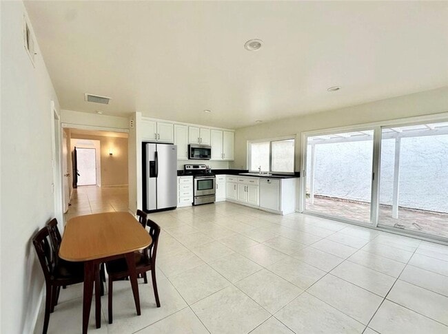 Photo - 4162 Fireside Cir