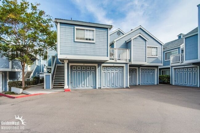 Modern & Spacious 2Bdm 2.5Ba Condo in Cany... - Modern & Spacious 2Bdm 2.5Ba Condo in Cany...