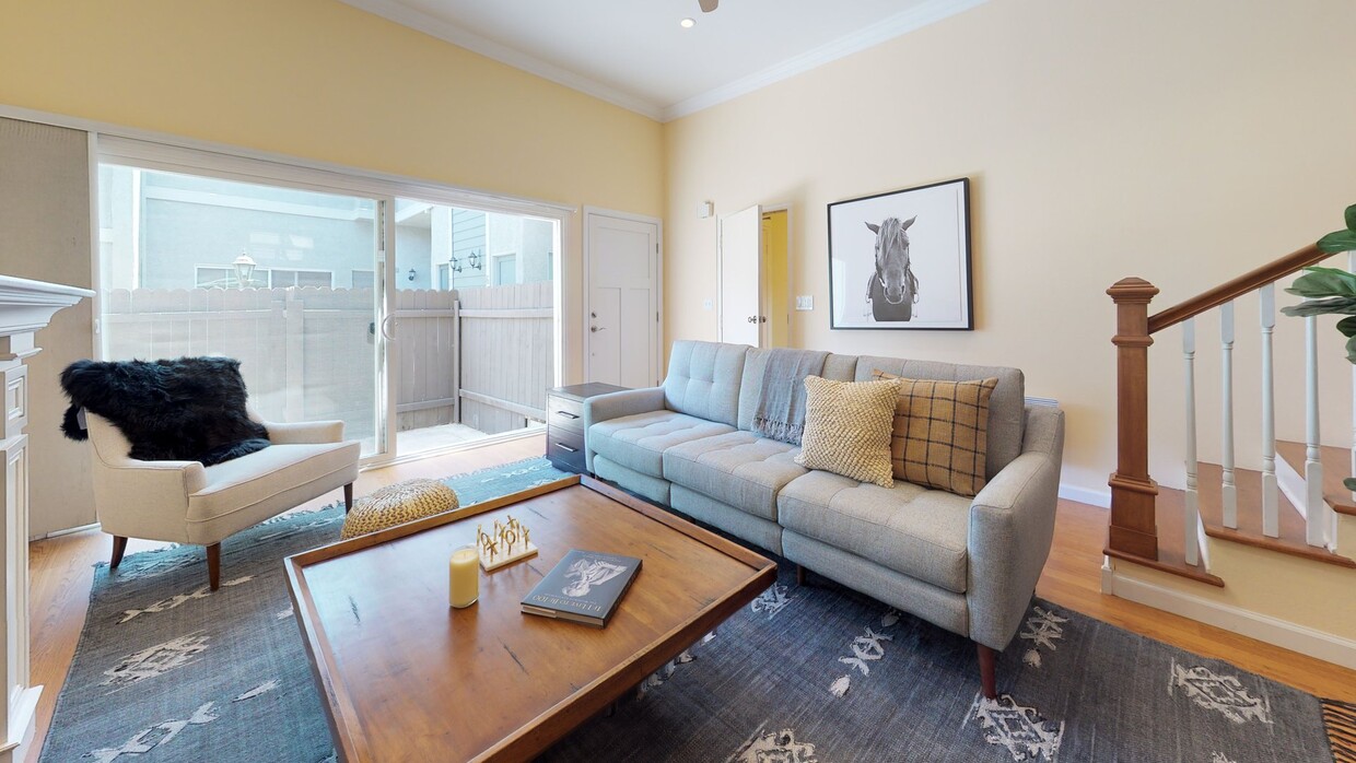 3D Tour - 2112 Warfield Ave