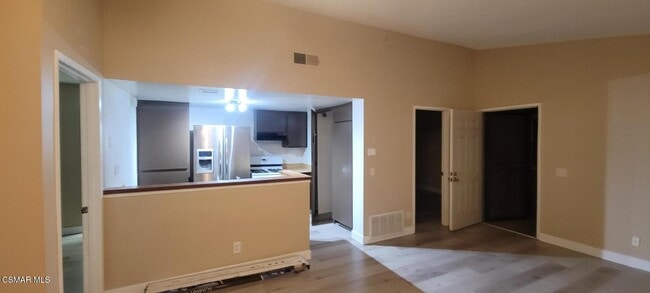 Photo - 4581 Alamo St