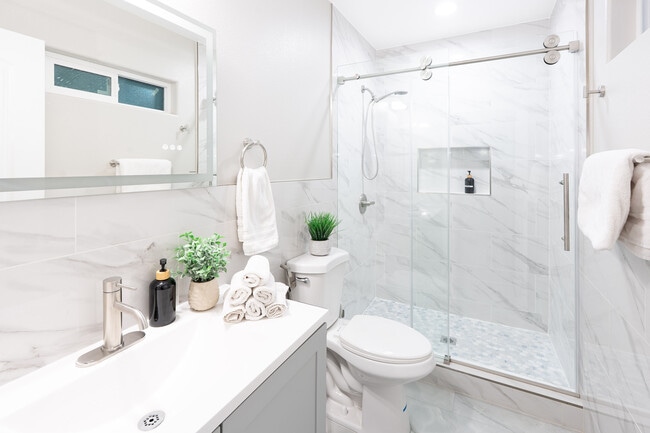 Photo - 2719 Mar Les Ln