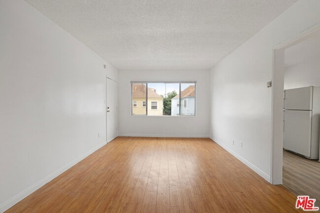 Photo - 6755 Yucca St Unit 4