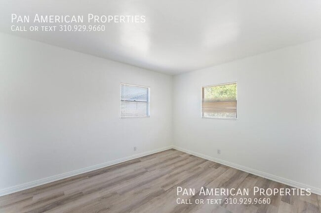 Photo - 546 W D St Unit #D