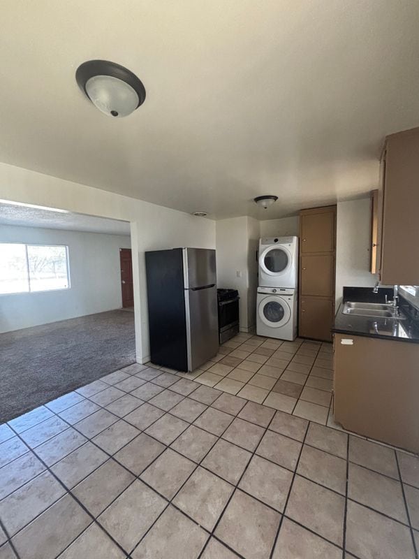 Photo - 701 E Oakland