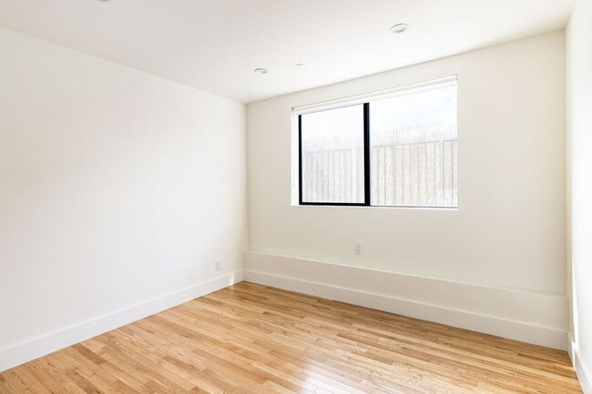 Photo - 3 Bed / 3 Bath at the Mohawk Residences is Now Available! Unit 1925 3/4 Kent St.