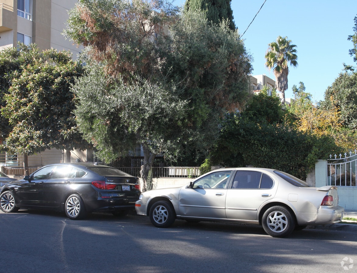 Photo - 1815 Mariposa Ave