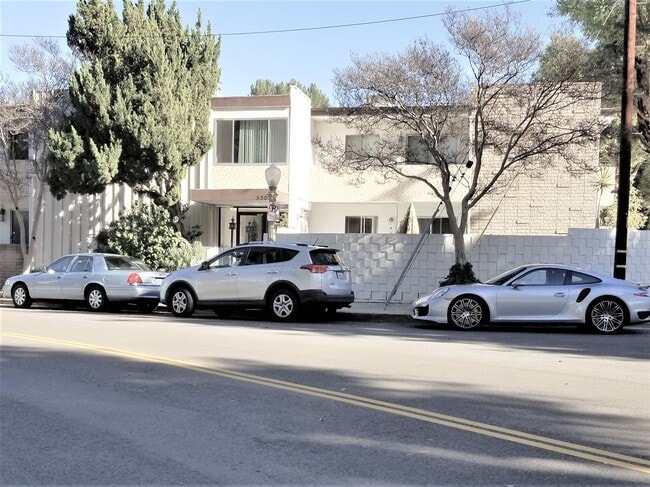 Building Photo - 5302 Comercio Ln Unit 5