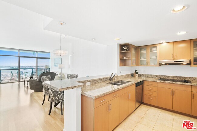 Photo - 13700 Marina Pointe Dr Unit 702