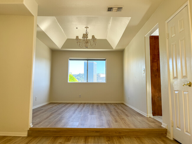 Sunny Dining Room with views of the Hollywood Hills/Universal Studios - 10626 Valley Spring Ln Condo Unit 304