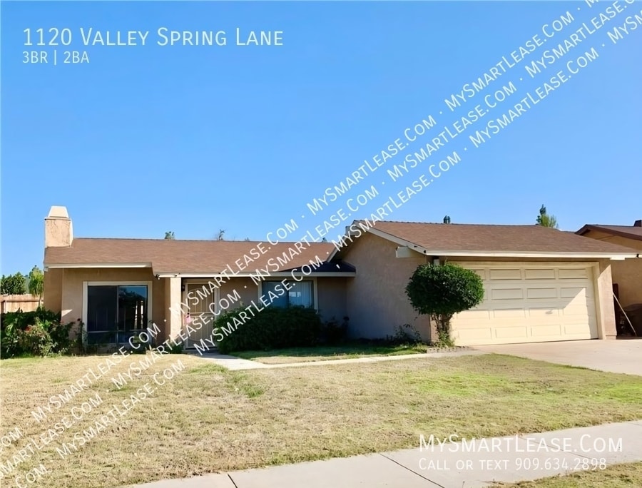Photo - 1120 Valley Spring Ln House