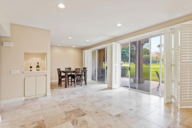 Photo - 55559 Winged Foot