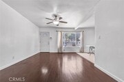Photo - 1401 E 118th St Townhome