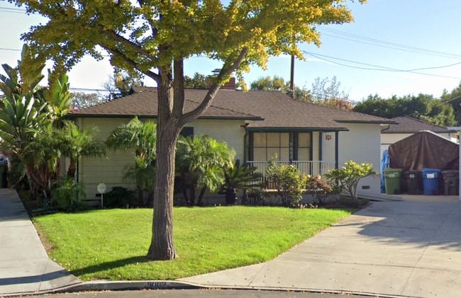 Building Photo - 9002 Amsdell Ave Rental