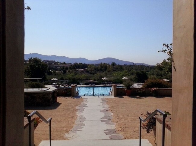 Photo - 2727 Hazelnut Ct