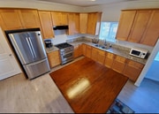 Photo - 839 E 46th St House