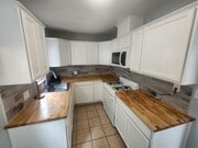 Photo - 2943 Talbot St