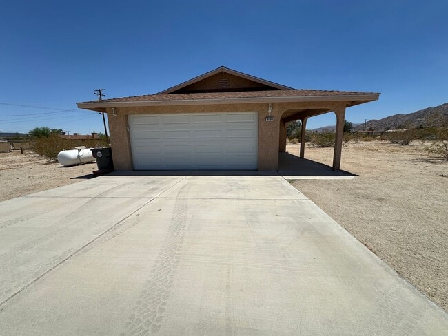 Building Photo - **Move in special $150 off of first months rent** 2 bedroom/2Bathroom home