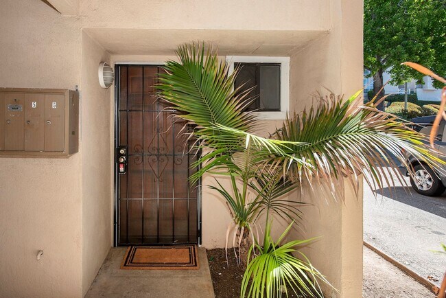 Photo - 2 BED/1.5 BATH ON THE MESA!!!