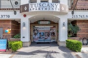 MAIN ENTRY - Tuscany Apartments Student Living