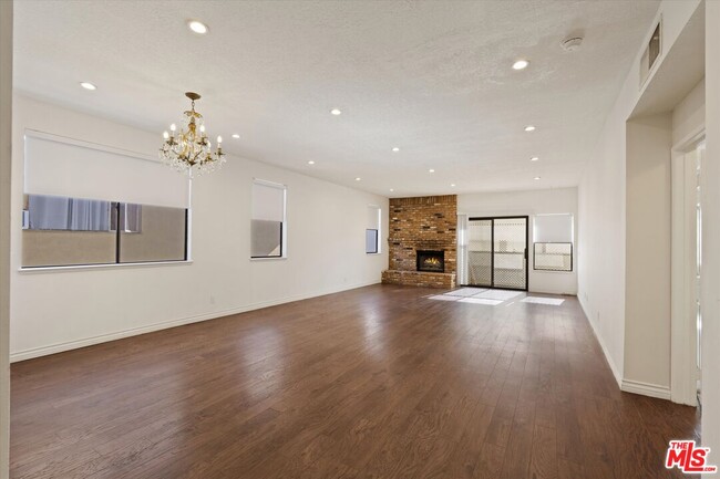 Photo - 432 S Hamel Rd Unit 201