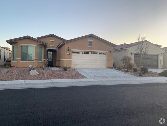 Photo - 18867 Lariat St House