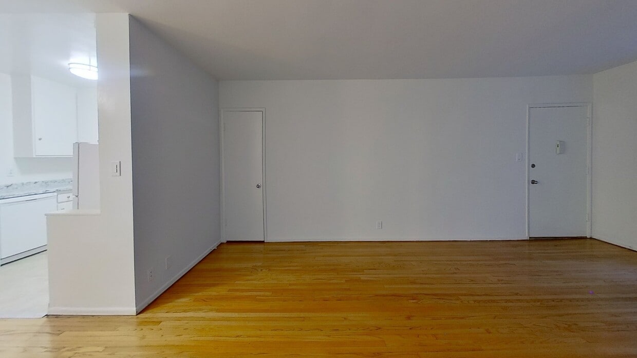 3D Tour - 11660 Chenault St