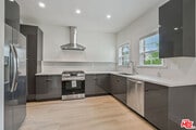 Photo - 144 N Swall Dr Apartment Unit 5