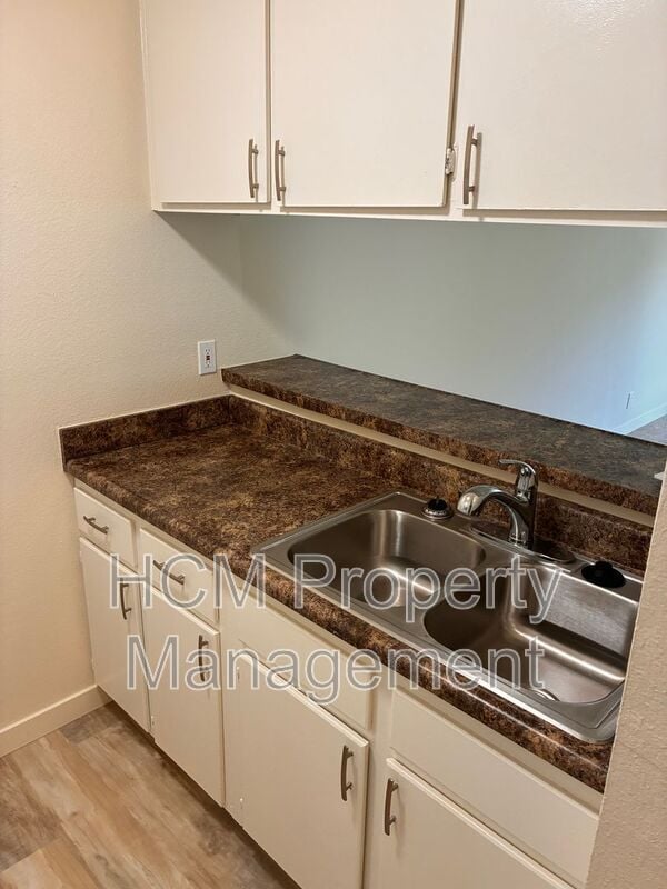 Photo - 10231 Pinewood Ave