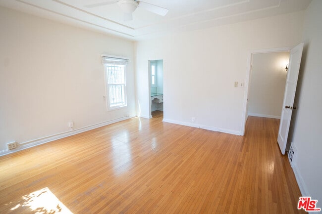 Photo - 1210 S La Jolla Ave