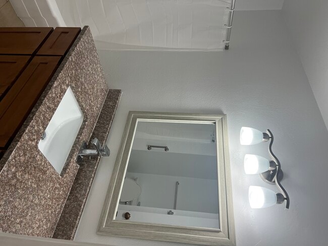 Building Photo - 5712 Baltimore Dr Unit 5712 baltimoreDr