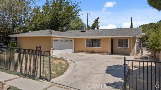 Building Photo - 329 E Ave R7 Rental