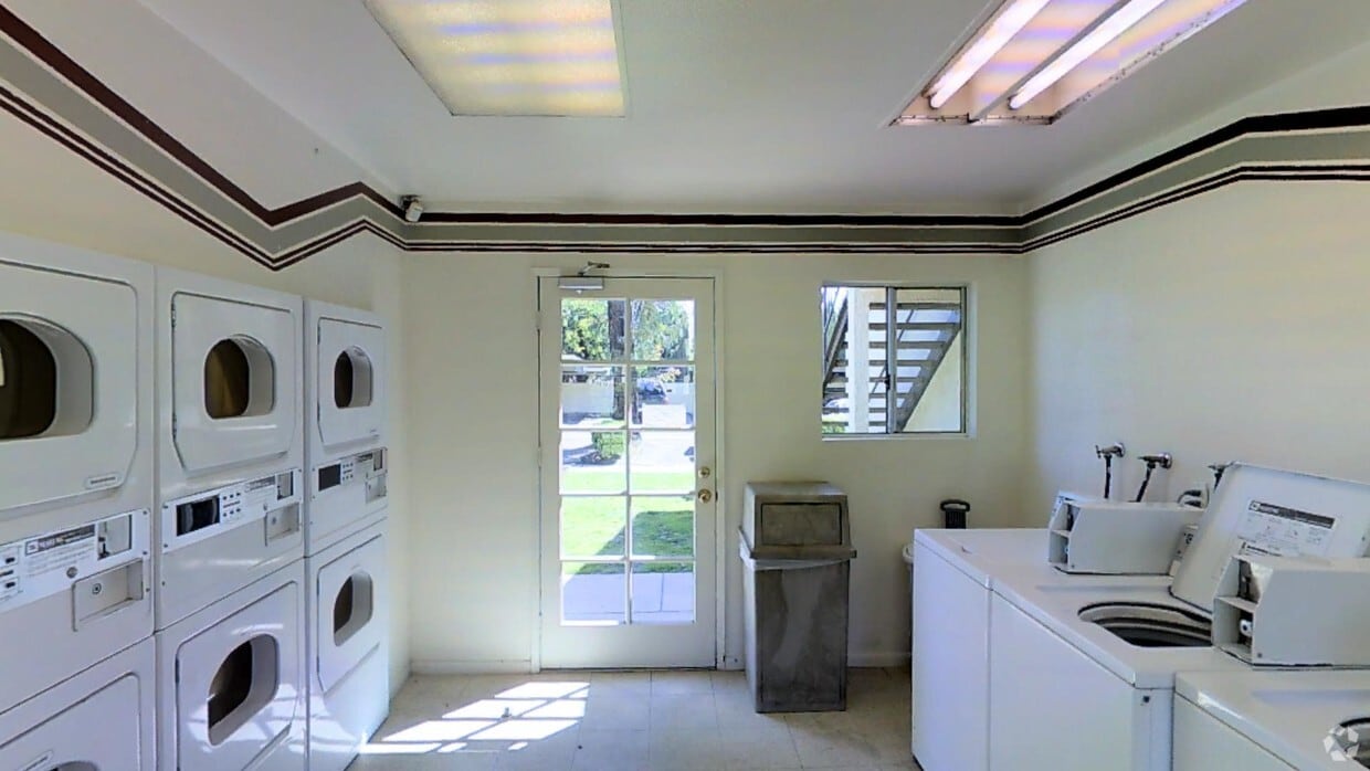 3D Tour - Windcrest Apartments