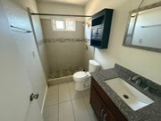 Photo - 630 W 16th St Apartments Unit 4