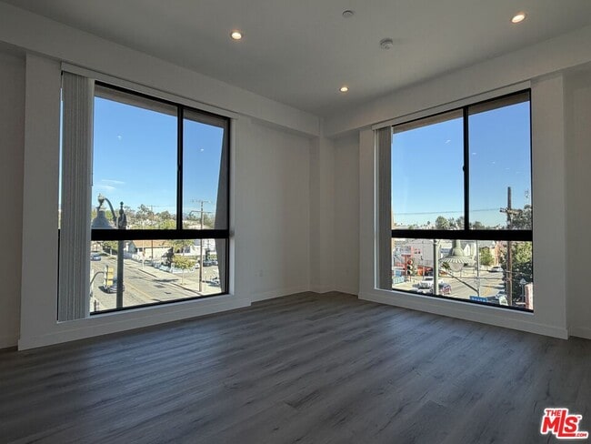 Photo - 1870 1st St Unit 301