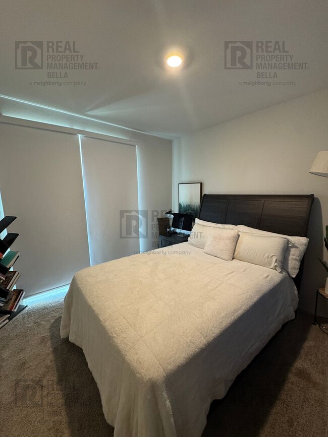 Photo - Modern 4-Bedroom Condo with Prime Temecula...