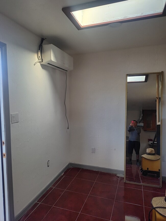 Photo - 239 S Avenue 18