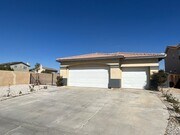 Photo - 3 bedroom 2 bath home with large yard avai...