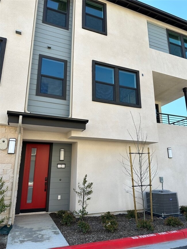 Photo - 2957 W Lincoln Ave Townhome