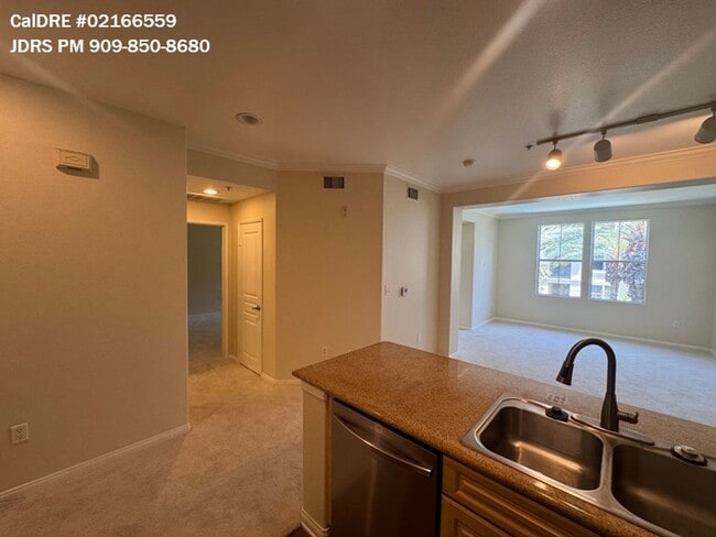 Photo - 3458 Watermarke Pl