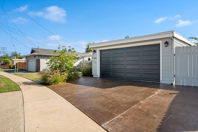 Photo - 3244 Marathon Drive