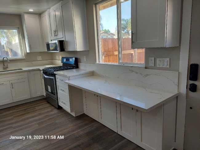 Photo - 1830 Berkeley Way