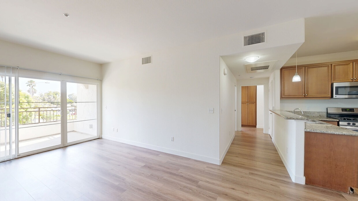 3D Tour - La Jolla Paseo