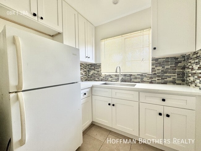 Photo - 1209 S La Cienega Blvd