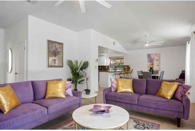 Photo - 1489 E Francis Dr