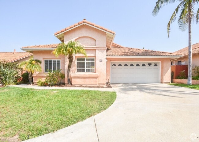 Building Photo - Beautiful 1 Story Home Walking Distance to...