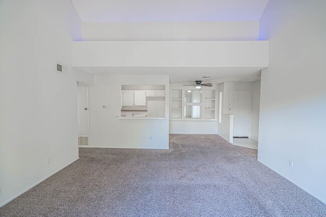 Photo - Santa Fe Double Primary Condo in Valencia! Unit 276